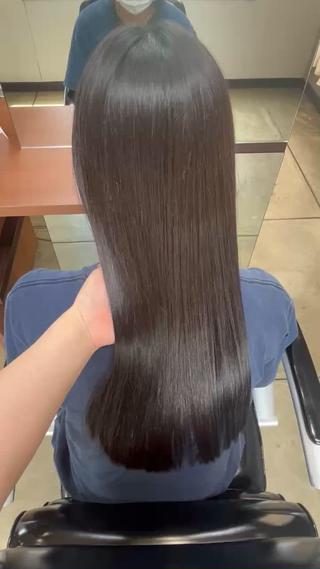 ロング カラー 中島 万凜のヘアスタイル
