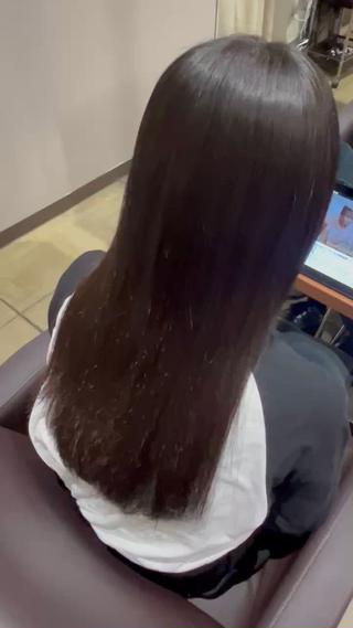 ロング 中島 万凜のヘアスタイル