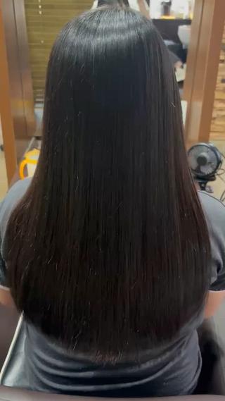 ロング 中島 万凜のヘアスタイル