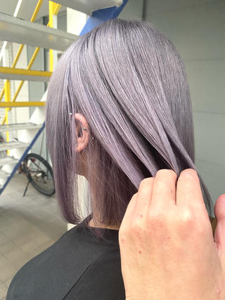 ミディアム カラー ヘアアレンジ lani ブリーチ /ダブルカラーのヘアスタイル