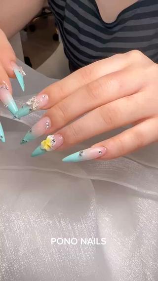 ネイル モモ NAILSのネイルデザイン