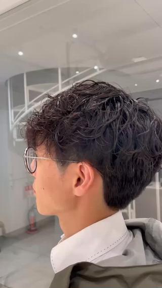 ショート パーマ メンズ ブリ—チ🌈カラ— 🌀パ—マ🌿ちえのヘアスタイル
