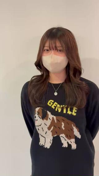 この長さでも大きめの巻きが可愛いです◎

顔まわりレイヤーおすすめです 