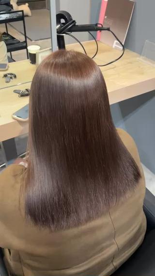 ミディアム カラー Lia 瑠莉花のヘアスタイル