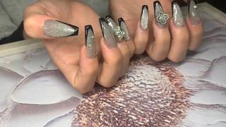 ネイル akina nailsのネイルデザイン