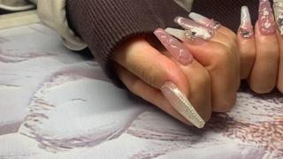 ネイル akina nailsのネイルデザイン