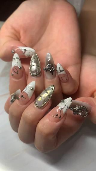 #マグネットフレンチ#冬ネイル#ニュアンス#派手ネイル#かわいいネイル＃池袋ネイル#キャラクターネイル#クリスマスネイル#パラジェル#ワンカラ#韓国ネイル#夏ネイル 