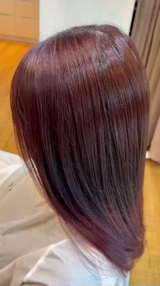 ロング カラー 小栗 爽志のヘアスタイル