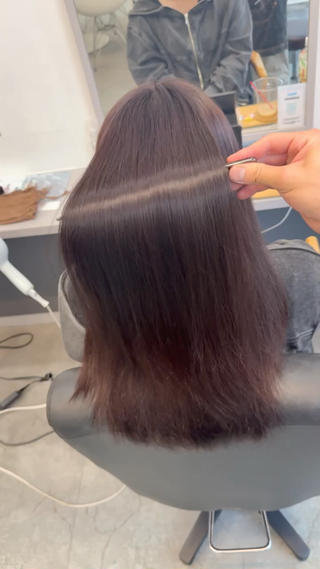 セミロング 🌿透き通るツヤ髪× 縮毛矯正✂︎戸祭　伶のヘアスタイル