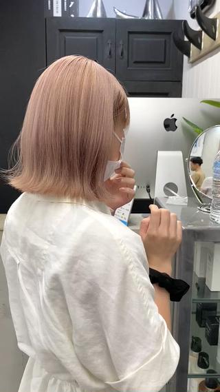 ミディアム カラー ヘアアレンジ ブリーチダブルカラー 元町三宮/三ノ宮のヘアスタイル