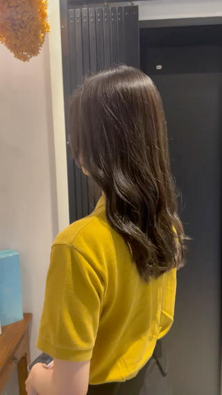 セミロング カラー 前田 加奈子のヘアスタイル