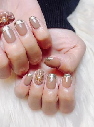 ラメのフレンチも可愛いです♡