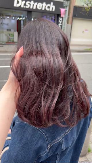 チェリーレッド