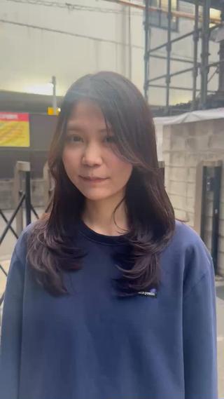ロング TAI透明カラー 柔らかい縮毛矯正のヘアスタイル