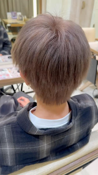 milk tea graige
まろやかなmilk tea color
藤沢で叶うハイトーンカラー