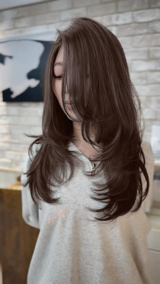 ロング 奥野 貴史 代表 レイヤーのヘアスタイル