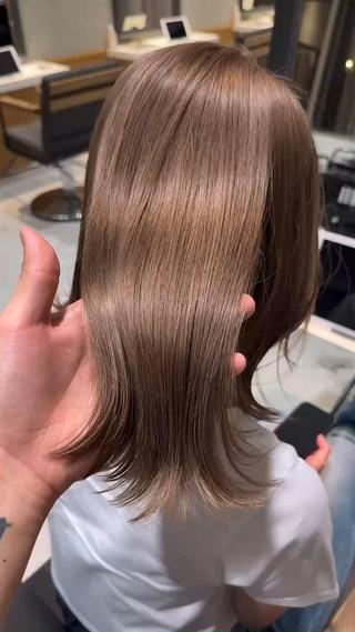 ミディアム カラー Aster 店長 れおんのヘアスタイル