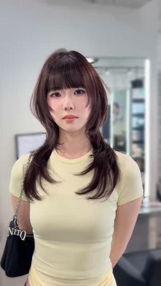 ロング カラー Airi 韓国y2k ハイレイヤーのヘアスタイル