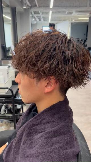 ショート パーマ メンズ メンズ特化/短髪 石飛皓平のヘアスタイル