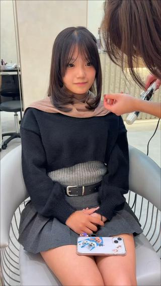 ミディアム 佐渡優 365連勤する美容師のヘアスタイル