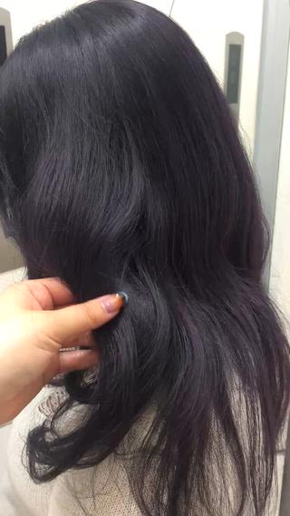 暗めの紫

ブリーチありで作ってるので透明感のある重すぎないカラーになっております！

寒色purple 