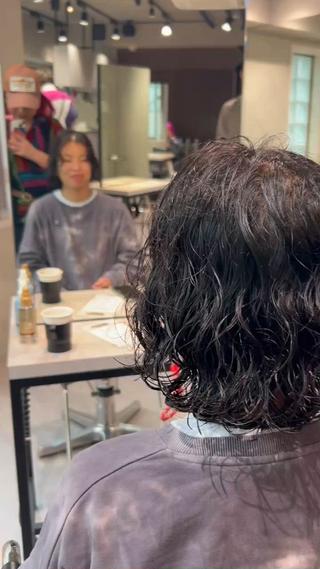 髪質に合わせてカール感など合ったパーマ得意です!
夏に向けてパーマスタイル可愛いです