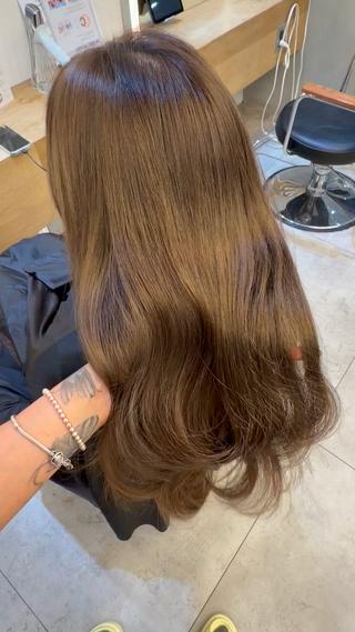 ロング カラー 韓国🇰🇷透明感 ERIのヘアスタイル