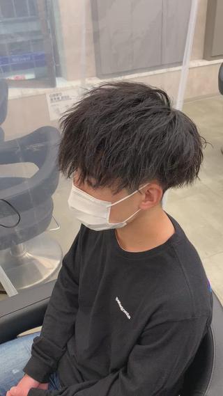 ショート カラー パーマ メンズ メンズパーマ特化 TAIGAのヘアスタイル