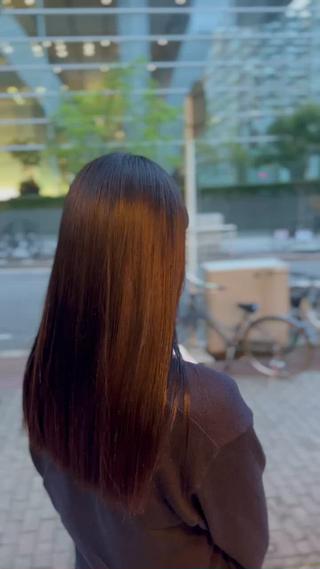 これからの季節広がりやすい髪の毛に縮毛矯正がオススメです

しっかりまとまってて朝の手入れが楽ちん

天使の艶トリートメントプラスして頂くと縮毛矯正の薬剤によるダメージを最小限に抑えながら髪の毛をツヤツヤサラサラの髪へ導いてくれるメニューもございます！

#縮毛矯正 