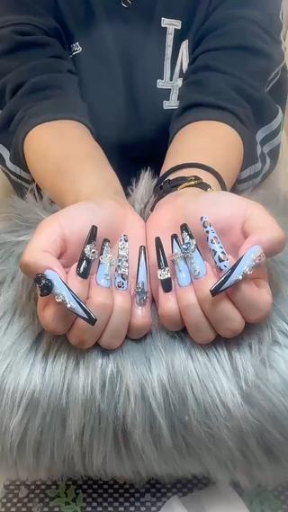 ネイル ANH ゴテゴテネイルのネイルデザイン