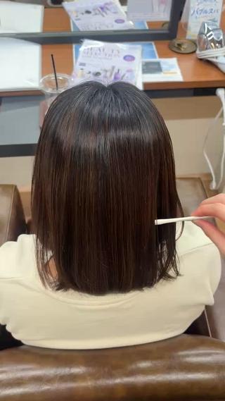 ミディアム 多久和 亜依のヘアスタイル
