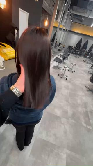 カラー BEL Hinataのヘアスタイル