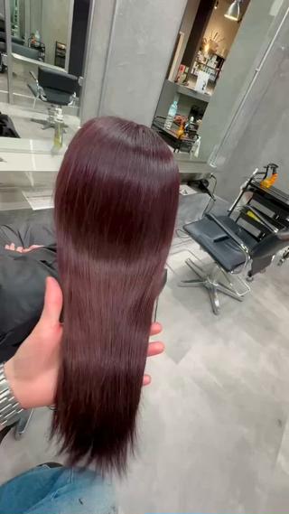 カラー BEL Hinataのヘアスタイル