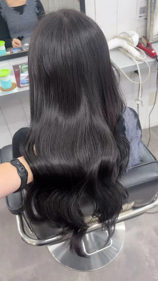 ロング カラー Ann./艶髪 /レイヤーカットのヘアスタイル
