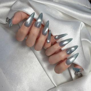 ネイル Infinity Nail salonのネイルデザイン