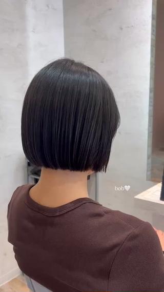 ミニボブ
首周りがスッキリしているので、お顔も明るく見えます!
バッサリカットも是非お任せください