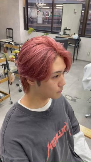 ミディアム カラー メンズ マタカ ミナリのヘアスタイル