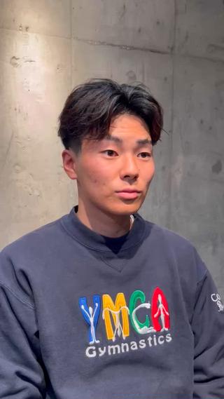 テーパーフェードセンターパート
メンズの方ご予約お待ちしております