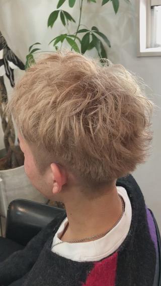 ショート カラー 山口 晃也のヘアスタイル