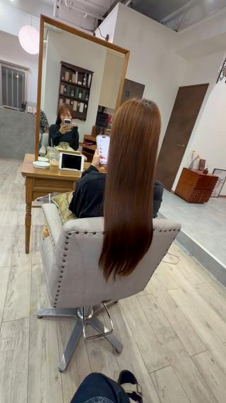 ロング PEIGE OKINAWAのヘアスタイル