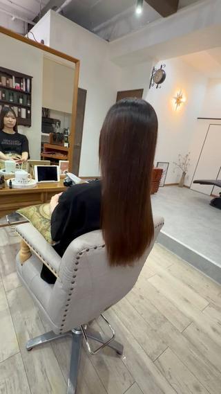 ロング カラー PEIGE OKINAWAのヘアスタイル
