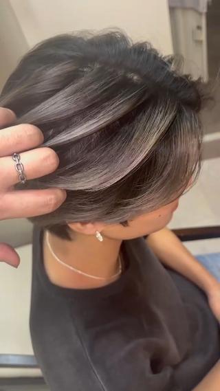 ショート カラー メンズ 増田 耀のヘアスタイル