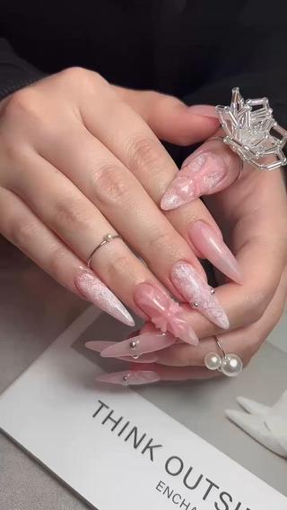 ネイル ANGEL Riaのネイルデザイン