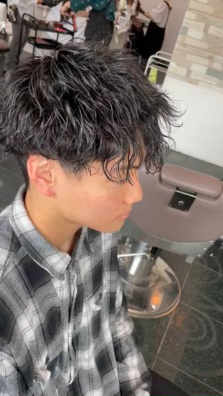 パーマ メンズ 💇🏻‍♂️パーマ ニキ✨本田龍斗のヘアスタイル