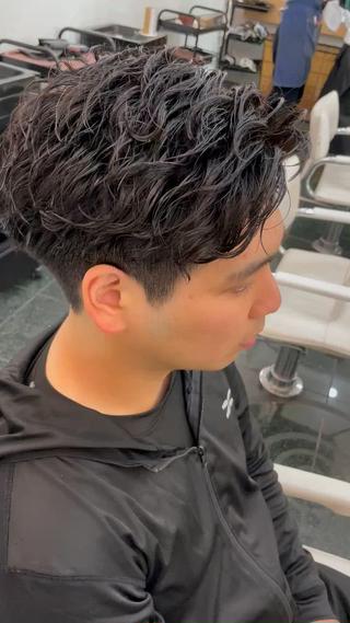 パーマ メンズ 💇🏻‍♂️パーマ ニキ✨本田龍斗のヘアスタイル