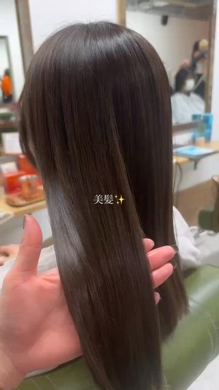 セミロング YUNA🧡🌿 ROSSO獨協大学のヘアスタイル