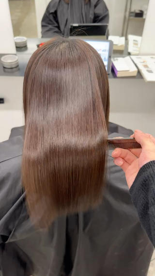 ロング TAKUMI .のヘアスタイル
