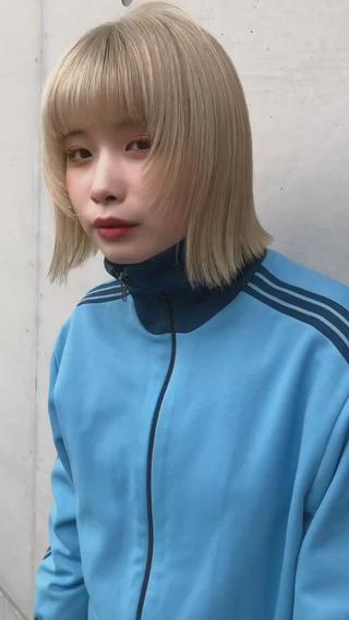 ボブウルフ
冬こそハイトーンが可愛い◎
顔周りだけのウルフカット、流行ってます
イメチェンしたい方、
何か変えたい方、
ぜひお任せ下さい