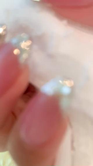 うるうるガラスフレンチ
少し長めが可愛いです♡