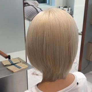 ショート カラー 履歴回収❎ブリーチ/ レイヤーボブ🪄aiのヘアスタイル